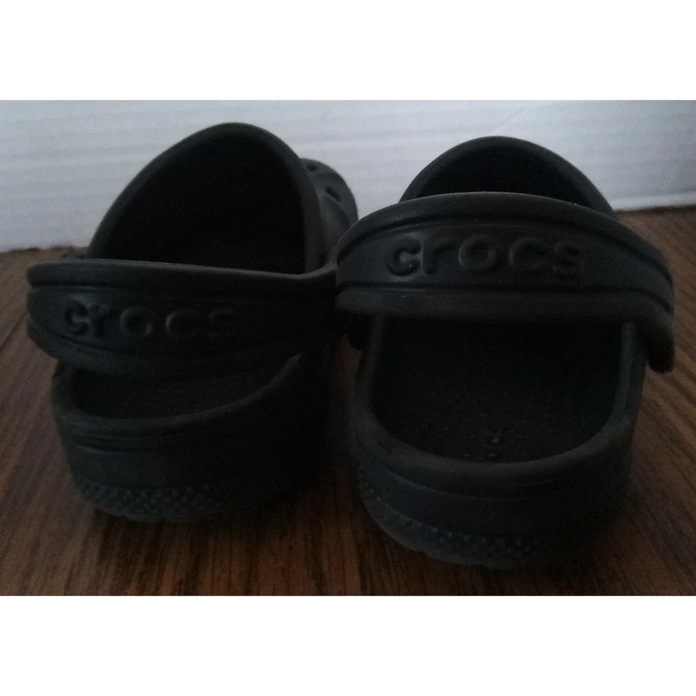 Crocs Childrens Size 8 Black Shoes